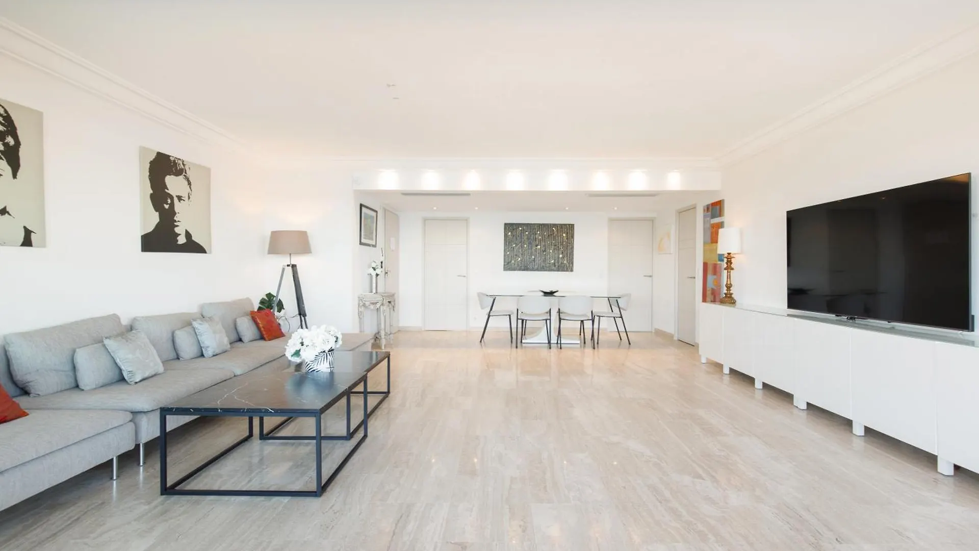 Apartment Elegant Appartement 120M² En Front De Mer A Cannes
