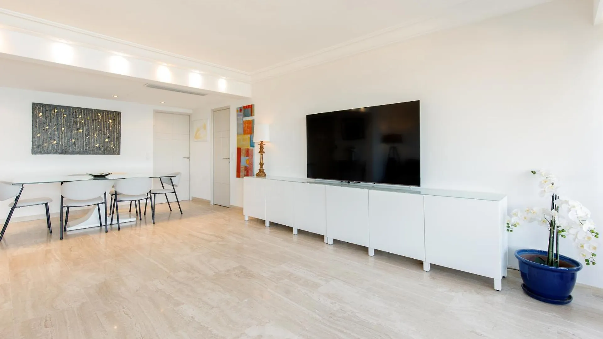 Elegant Appartement 120M² En Front De Mer A Cannes 0*,